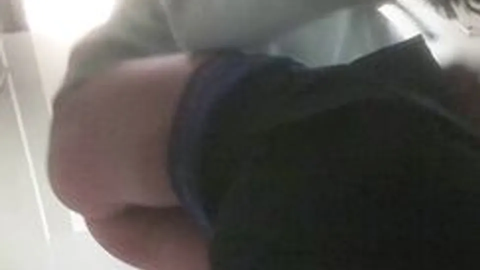 Twink wipping ass