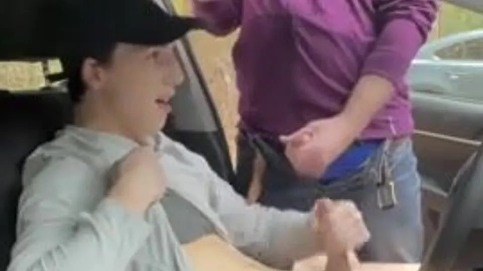 Twinks cruising compilation 1 - daytime - ThisVid.com