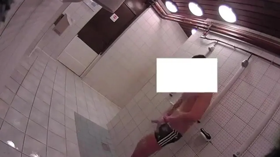 Twinks in Public Shower