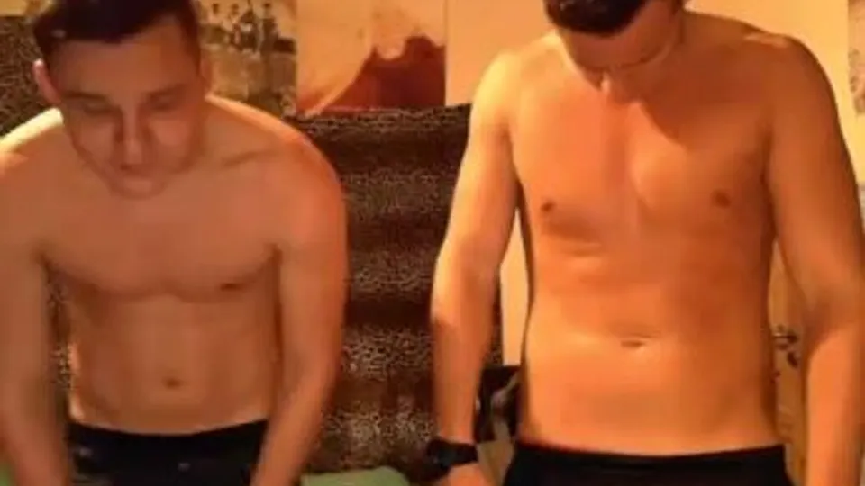 Two Brothers Impress on webcam - ThisVid.com