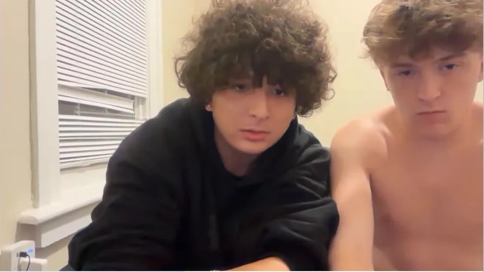 Two gay twink horny on cam 3 - ThisVid.com