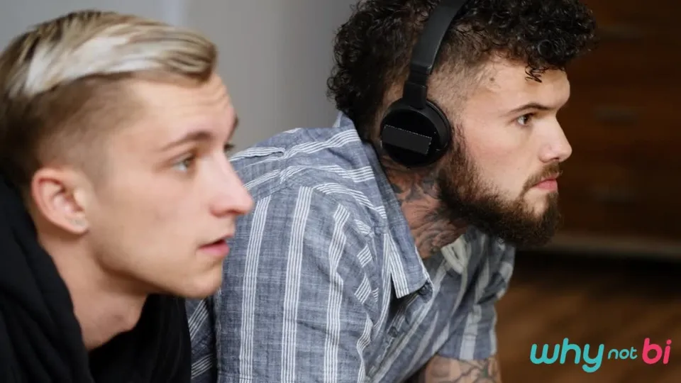 Two Geeks One Cop - Aften Opal, Theo Brady & Hatler.mp4