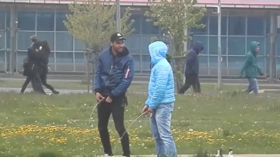 TWO HOT GUYS PISSING OUTSIDE - ThisVid.com