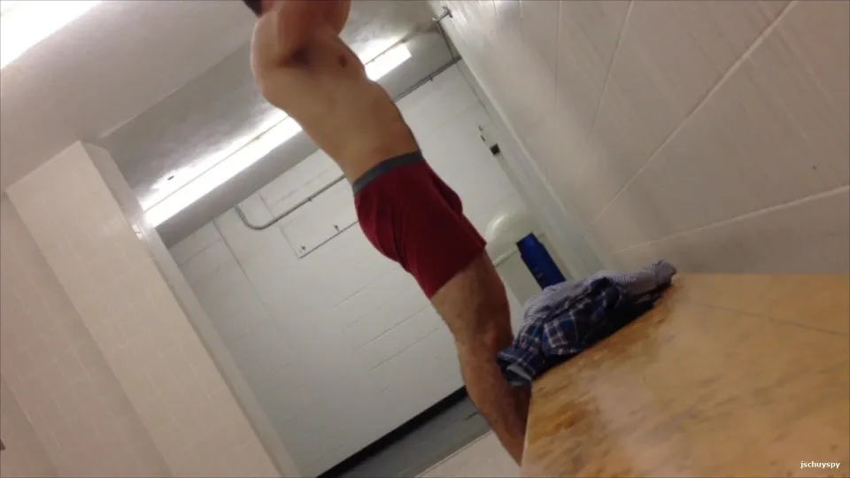 Two hot guys showering - ThisVid.com