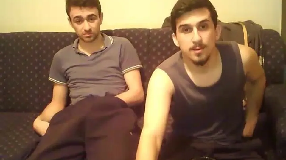 Two str8 friends play on cam for money - ThisVid.com