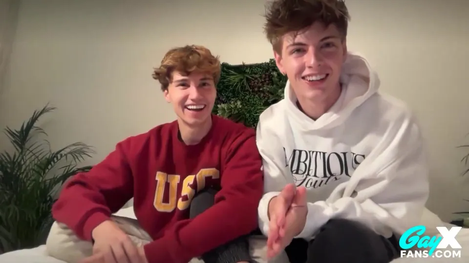 Two studs on live chat