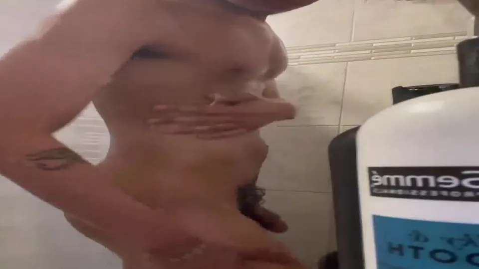 Tyson Marks Gay Car Blowjob