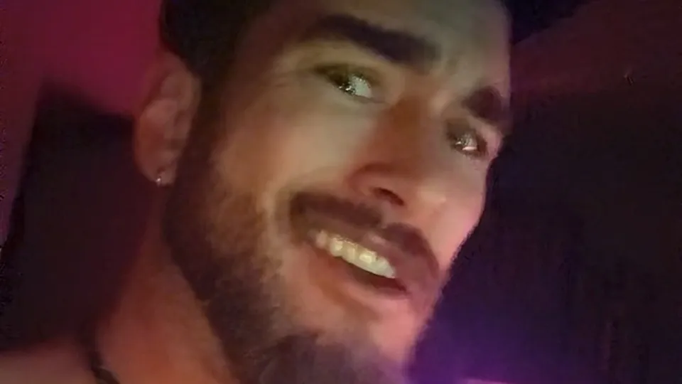 U gooning bruh? Right this fkn second?! - ThisVid.com