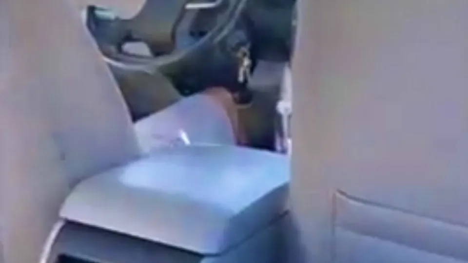 Uber jerk off - ThisVid.com