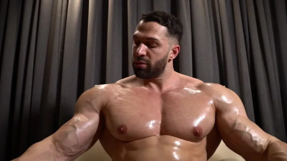 Ultimate pec worship - ThisVid.com