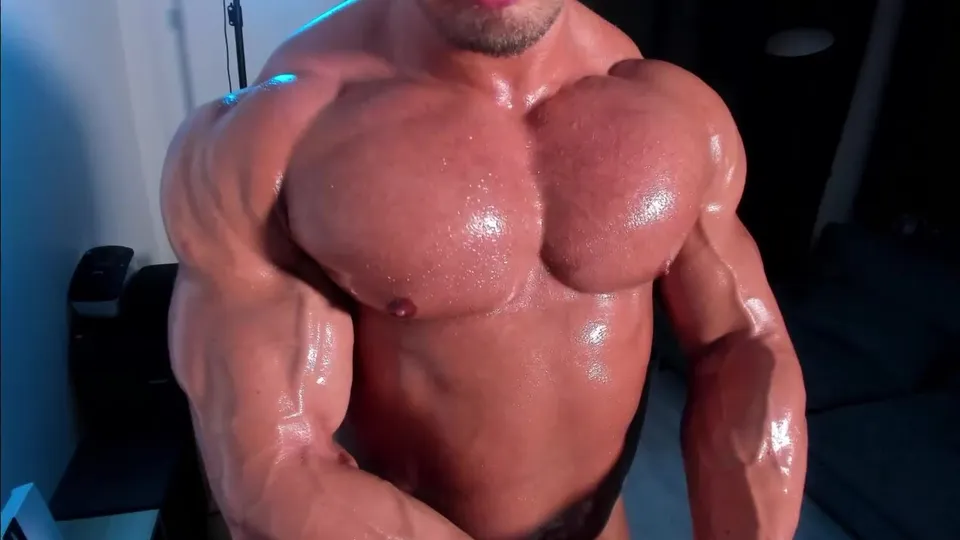 Ultra powerful muscle nude bodybuilder - ThisVid.com