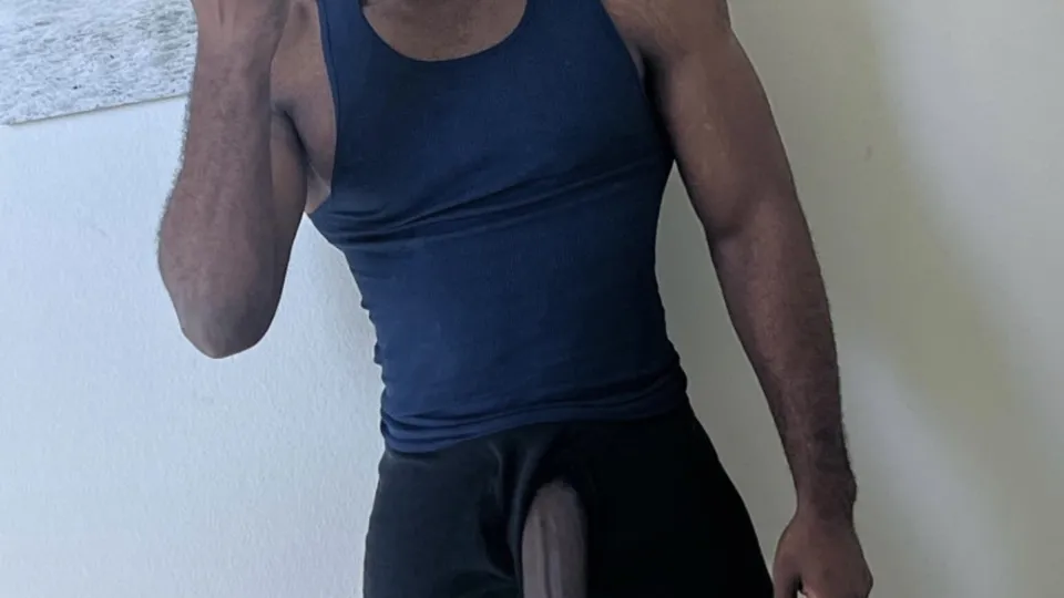 *UNCUT* Black alpha cums - ThisVid.com