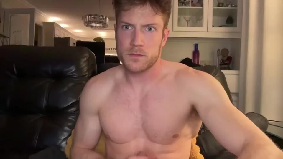 Uncut Canadian Muscled Guy Cums - ThisVid.com