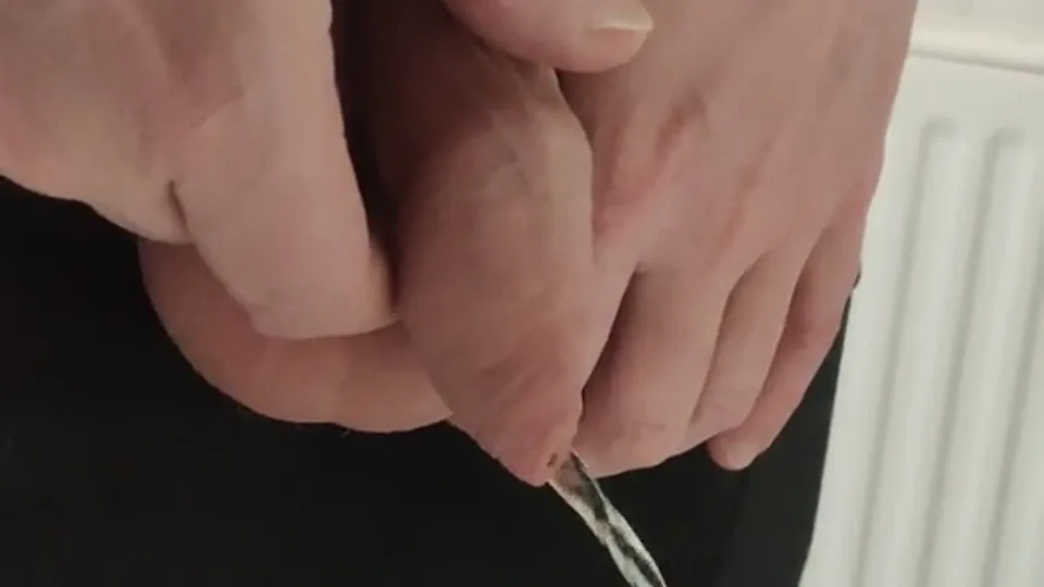 Uncut Ginger Master Piss.mp4