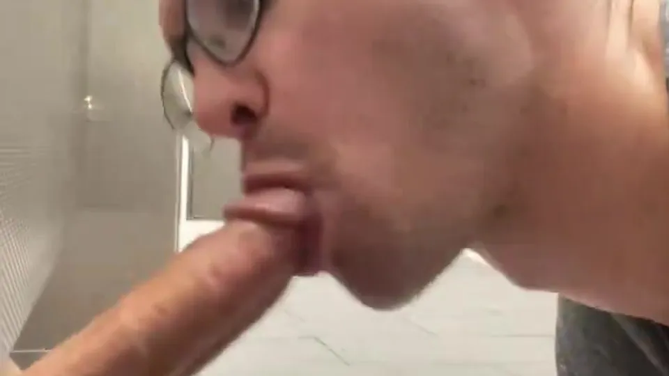 Understall cum swallow - ThisVid.com
