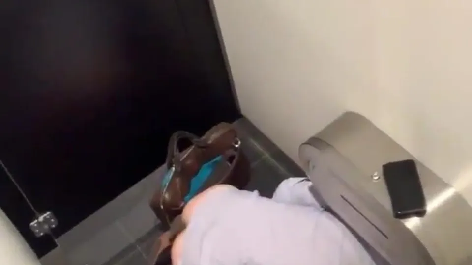 Understall sucking - video 2 - ThisVid.com