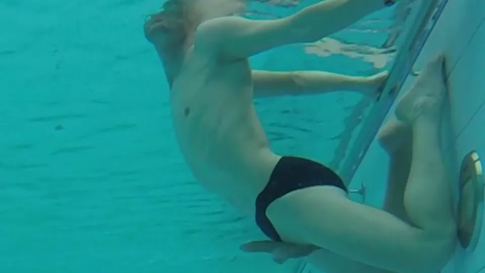 Underwater Jets 8 - ThisVid.com