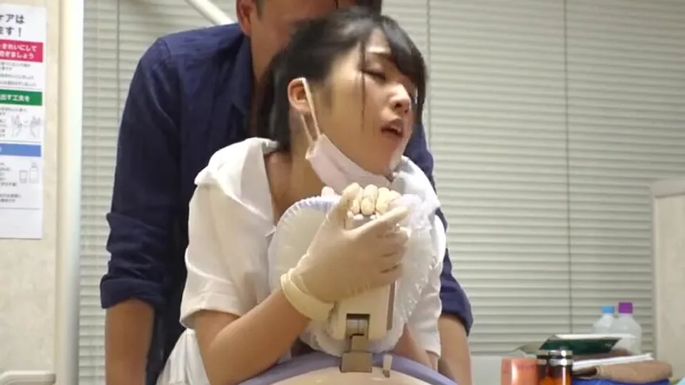 Unspoken Tension: Dentist and Patient