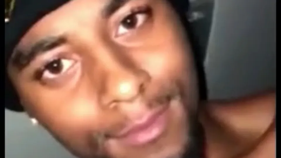UPS driver doesn't fit inside of him - ThisVid.com