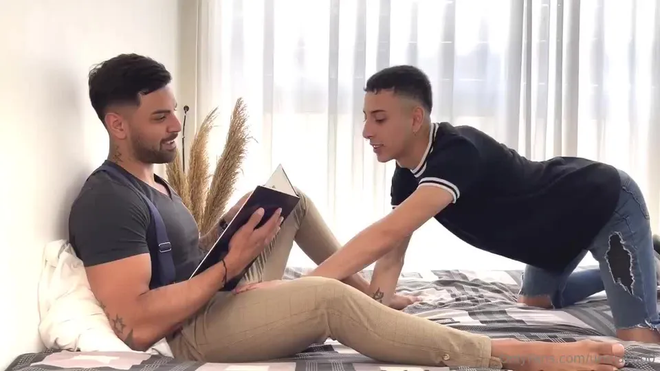Urilayp0 Nude Leaks Gay Porn, Peachy Submissive Greedy Bottom Fucked By STUNNING EXQUISITE DOM HUNKS (22).mp4
