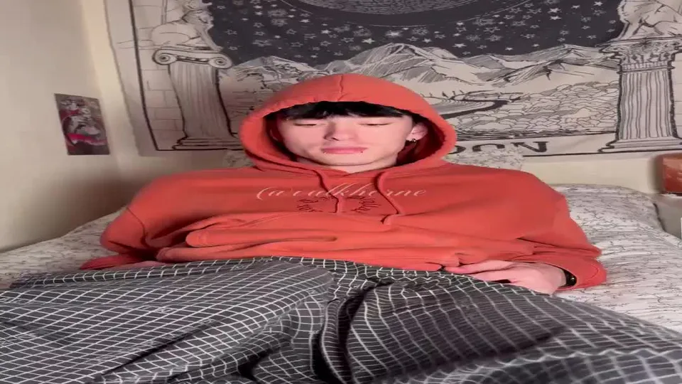 Valk Beautiful Athlete Twink Sexy Horny Solo Masturbation Cock Milk (7)-64.mp4
