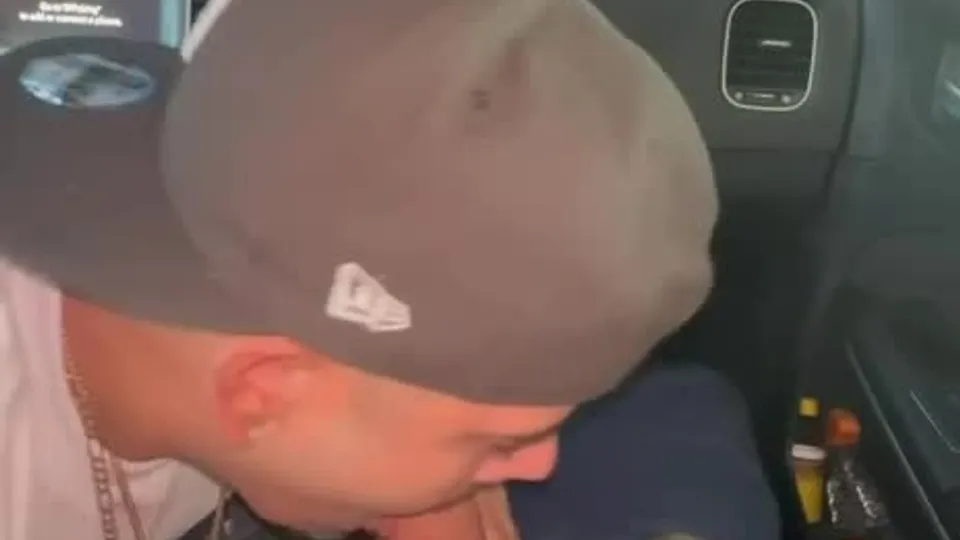 Vato services homie in the car