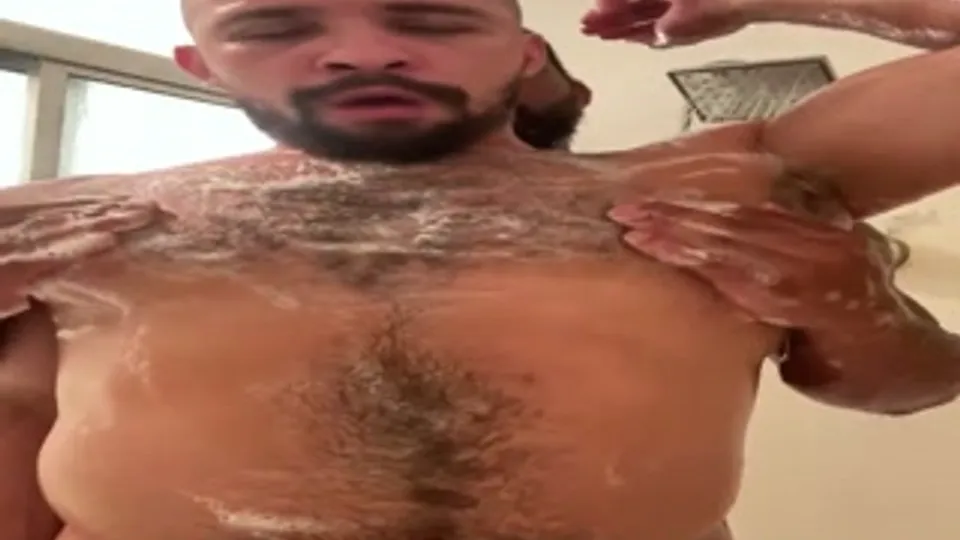 "Ebony Hottie de Venomuscle en filtraciones nude: acción oral y anal"