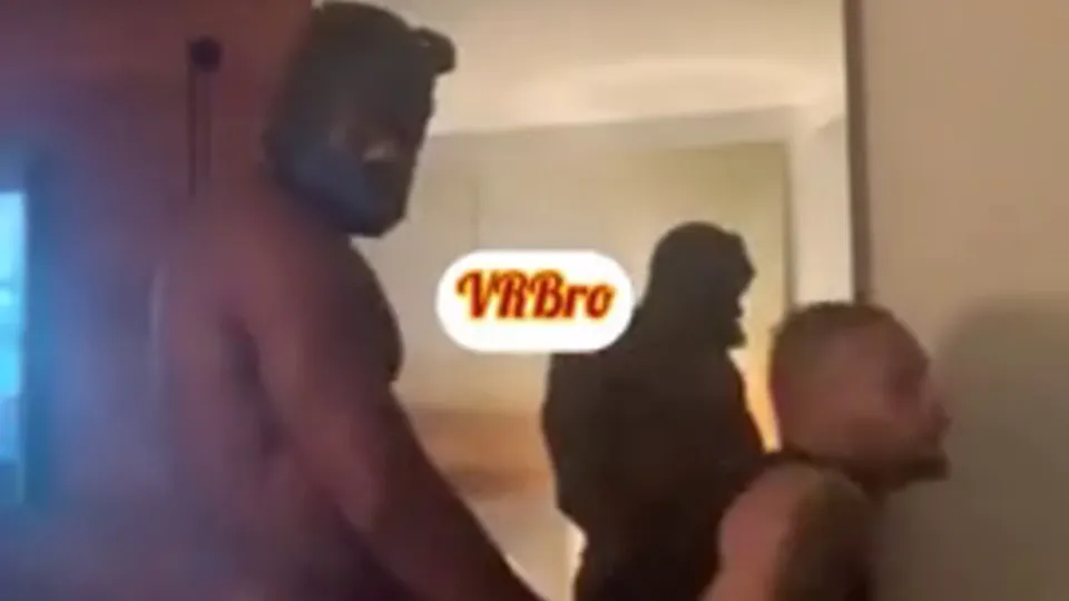 Verbro - Intimate Threesome