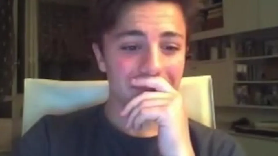 Twink Bareback Cam Show