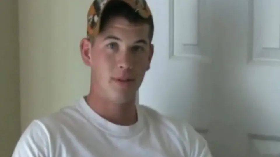 Military Man Jerks Off Big Cock