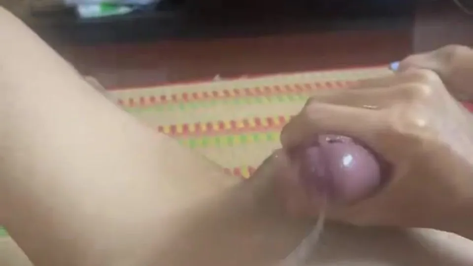 Viet boy cums to gay porn