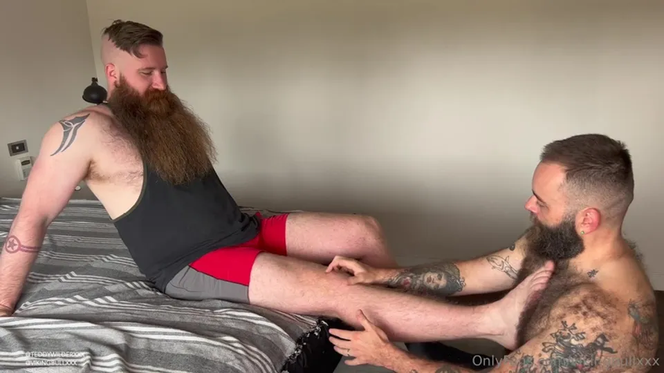 Viking Bull (vikingbullxxx) fucks Teddy Wilder (teddywilderxxx)