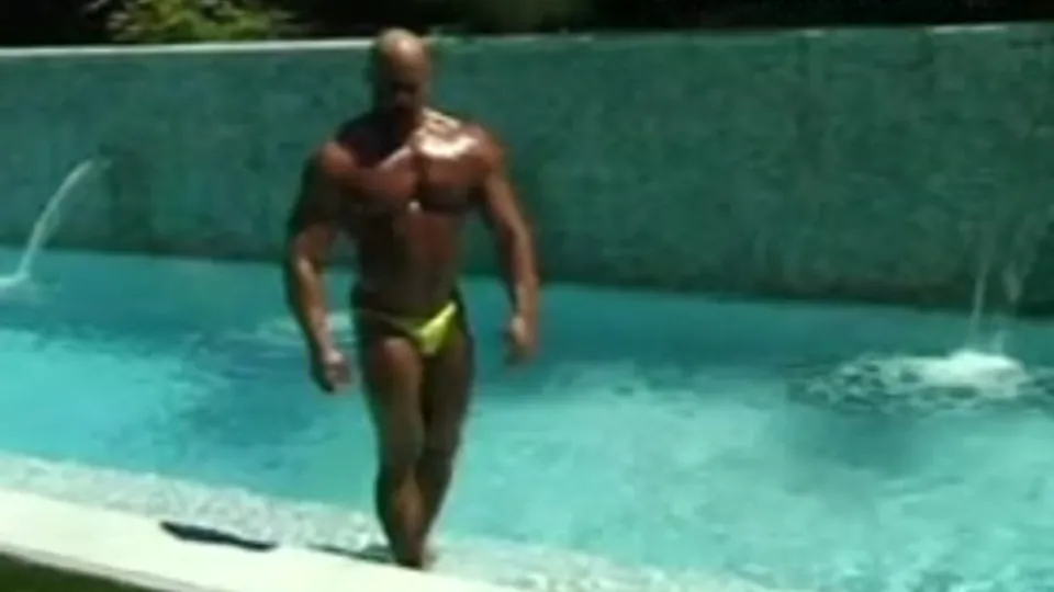 Vin Marco Shows Off--Twice