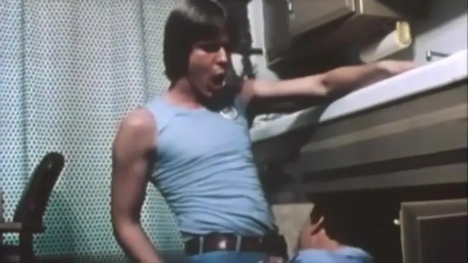 Vintage - those sex filled college years - ThisVid.com
