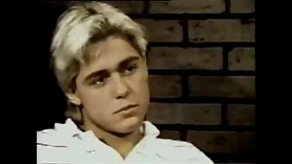 VINTAGE - YOUNG & THE HUNG (1985) - ThisVid.com