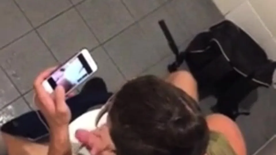 Public Restroom Voyeur: 10 Men Masturbating