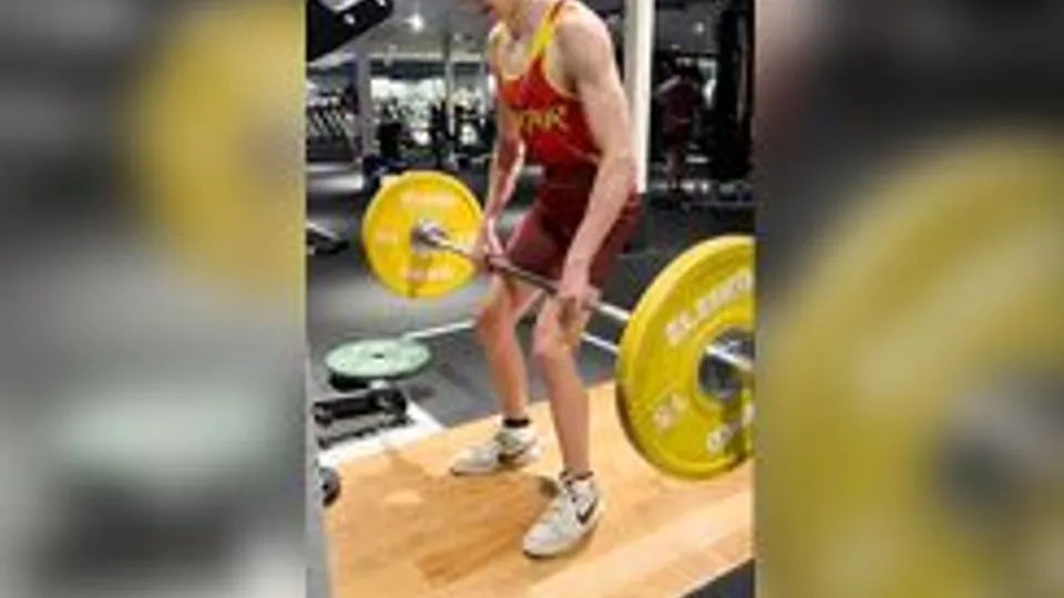 Twink Masturbation in House