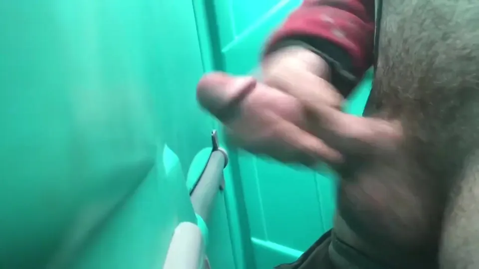 Wank in a Porta-John - ThisVid.com