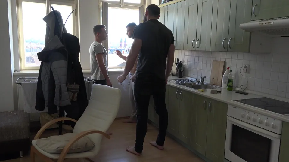 Wank Party #105 RAW - Backstage