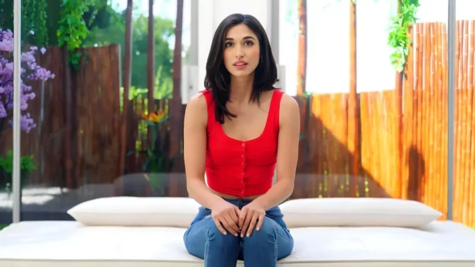 Wannabe South Asian Influencer Reina Rae Seeking Adventure 