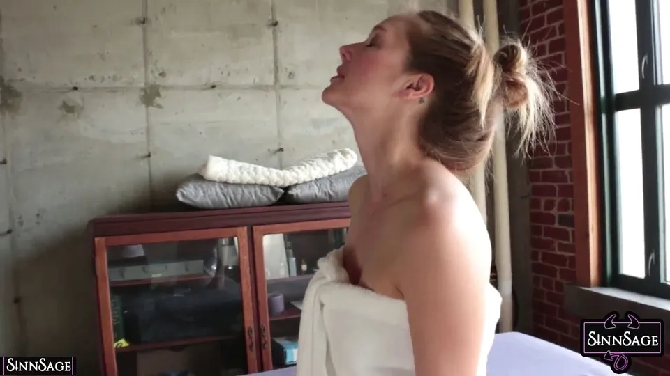 Watch Sexy Sinn Sage Gives A Massage And Eats Star Nine