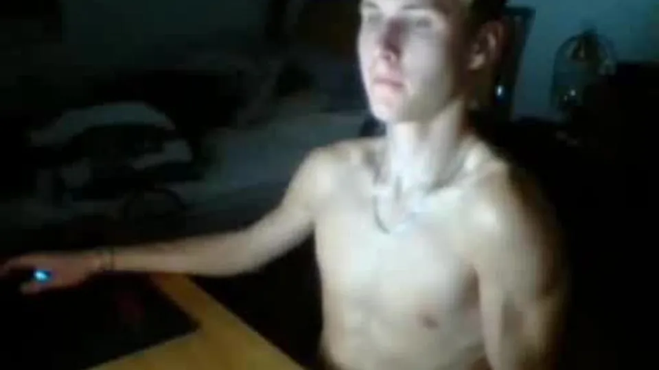 Web-twink - Fit hard and horny - 110225