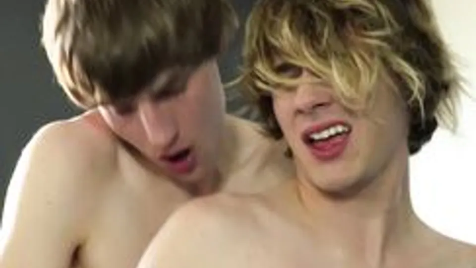 Welcome fuck for boyfriend gay boys porn