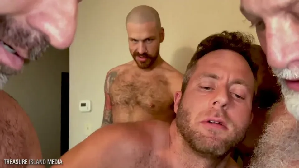 What Johnny Castro can’t see in a gangbang