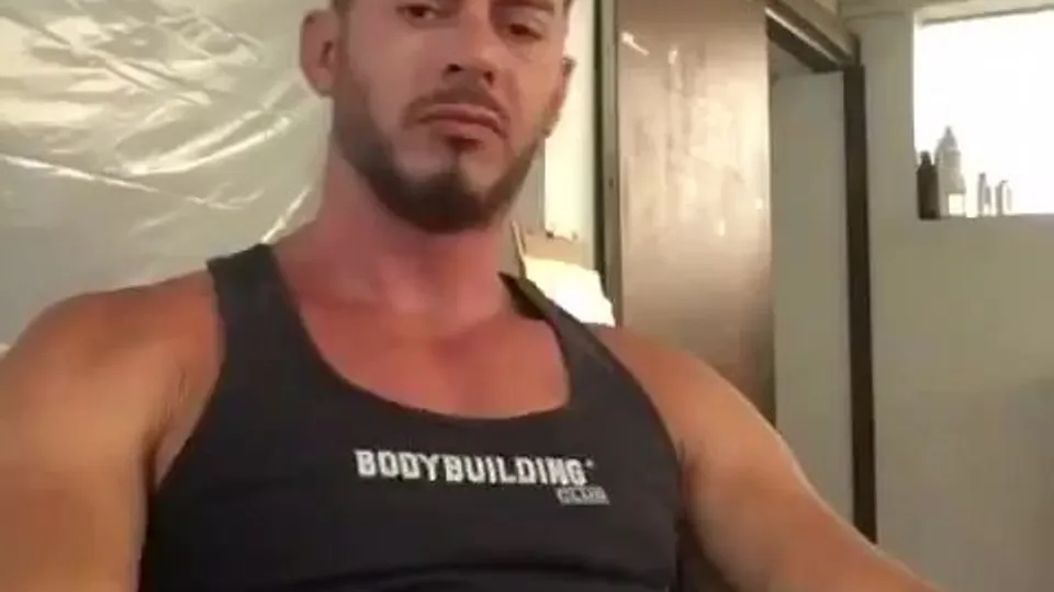 Hot Guy Reveals Himself