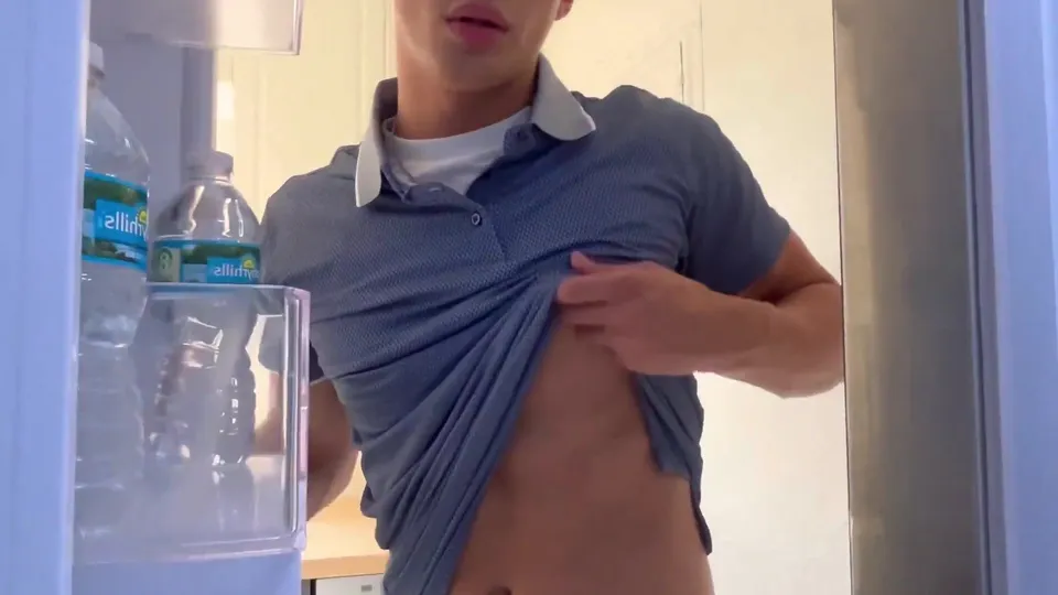 What's in the fridge ?