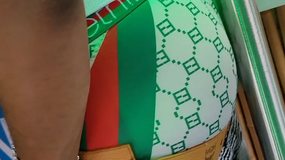 When The Pole Meets A Sagger - ThisVid.com
