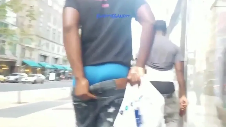 Which Sagger Y'all Taking? I Want Blue With The Wedgie - ThisVid.com