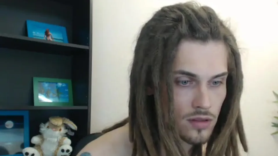 White blue eyed dreadlocks guy strokes big uncut - ThisVid.com