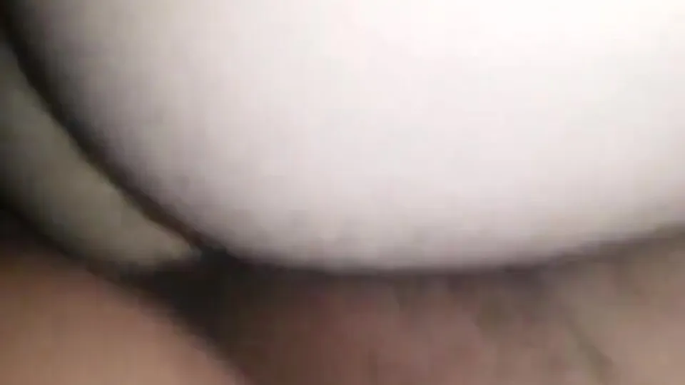 White bottom pulls condom off black top - ThisVid.com